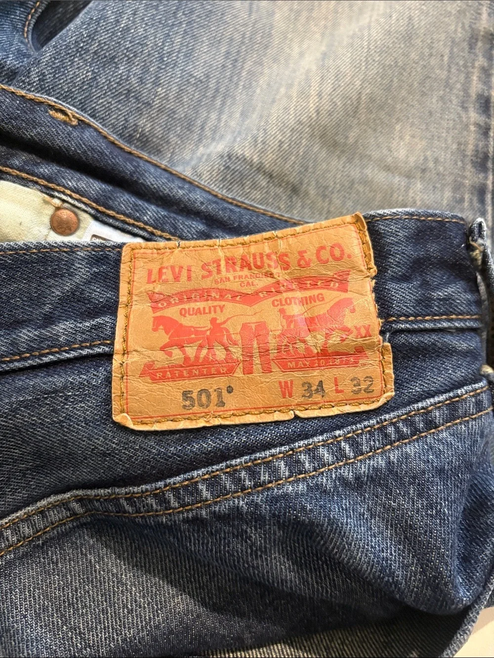 Levi's Men's Straight Jeans in Faded Blue